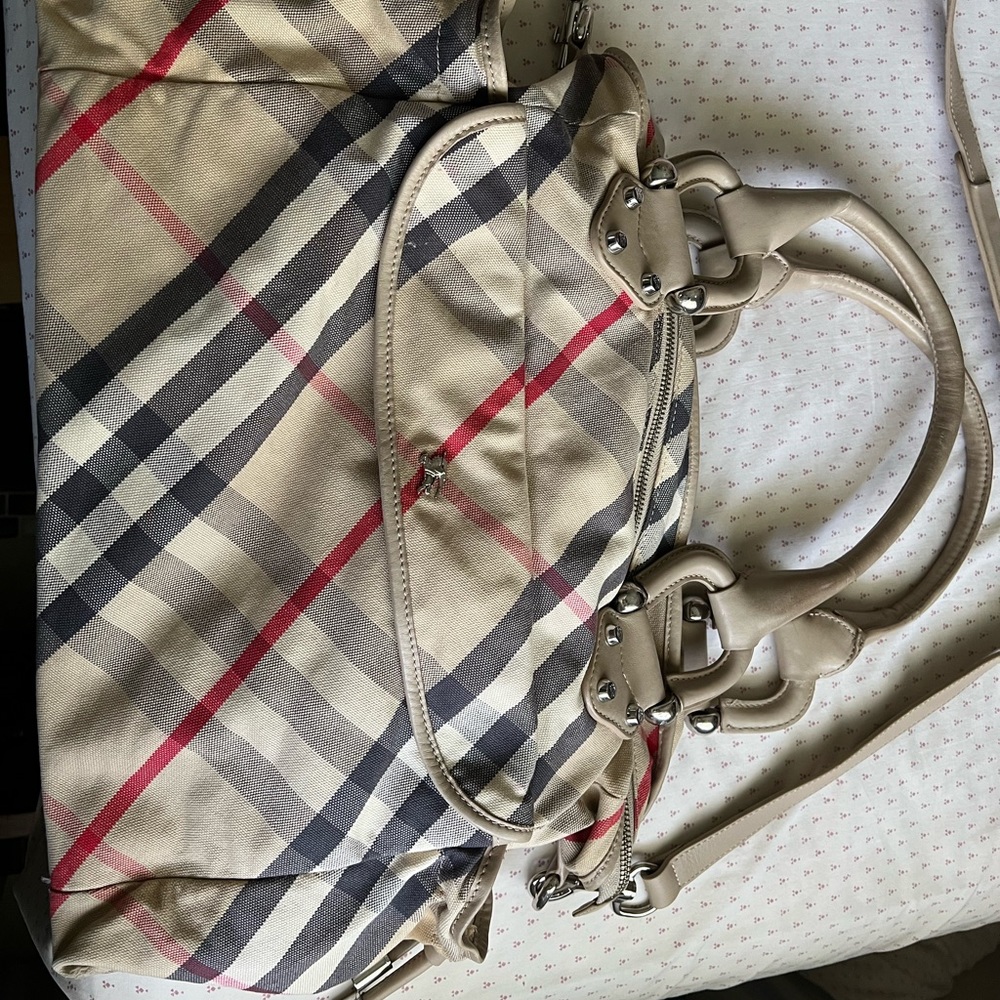 Burberry baby bag - Picture 1 of 7